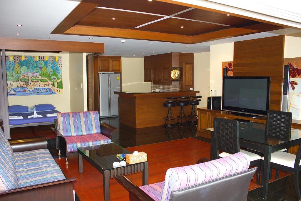 Patong Tower Holiday Rentals Zimmer foto